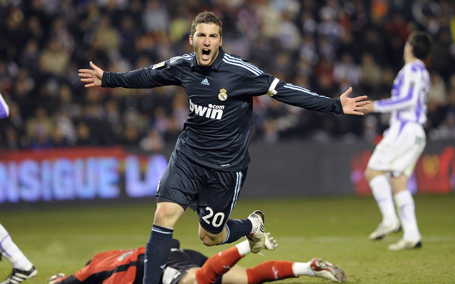 年度焦点之战,马赛铁蹄冲垮哥斯达黎加防线