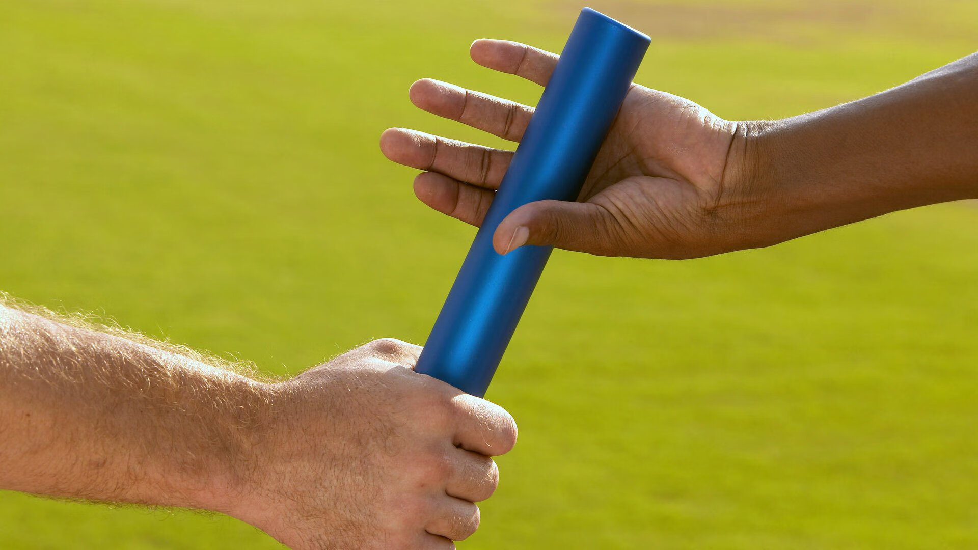 马赛横扫巴黎，法比尼奥带队取胜，改写法甲格局的经典之夜