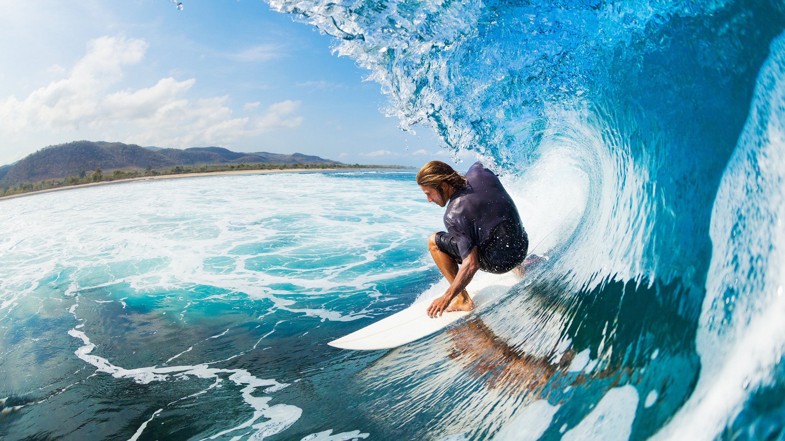 红牛王朝的黄昏，当哈斯碾压传奇，汉密尔顿重写F1秩序